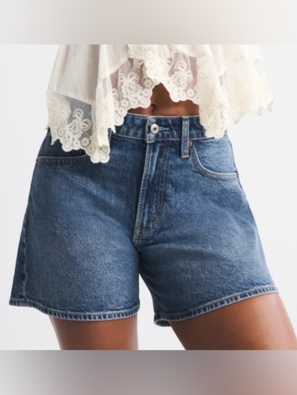 Abercrombie & Fitch Curve Love High Rise Dad Short - Picture 2 of 6
